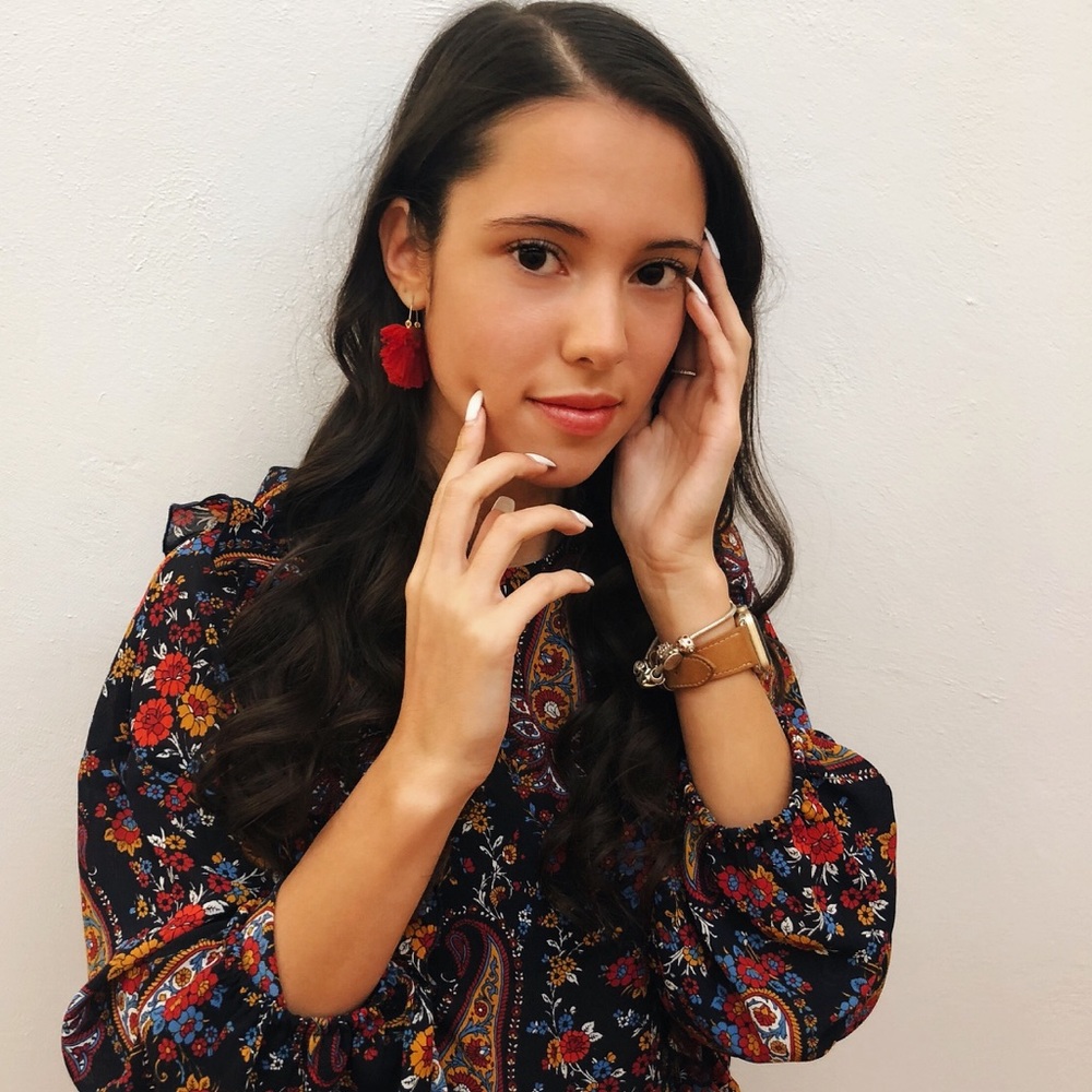 Meet your Posher, Andrea